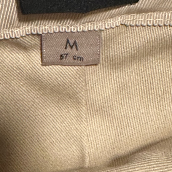 Gucci Tan GG Pattern Bucket Hat - Picture 6 of 10